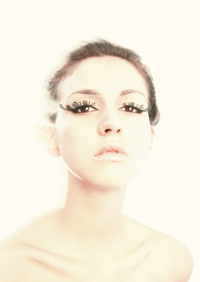 paper-eyelashes