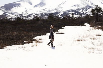 mountain-snow-girl