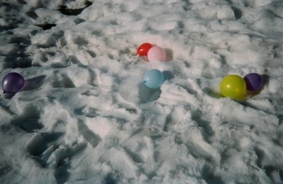 snow-and-balloons